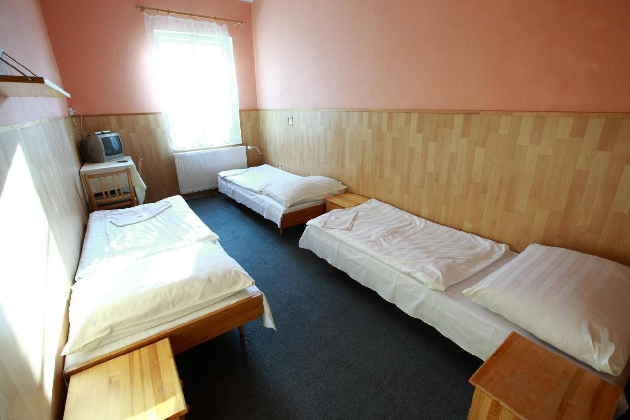 Hotel Slavie Klášterec nad Ohří Extérieur photo