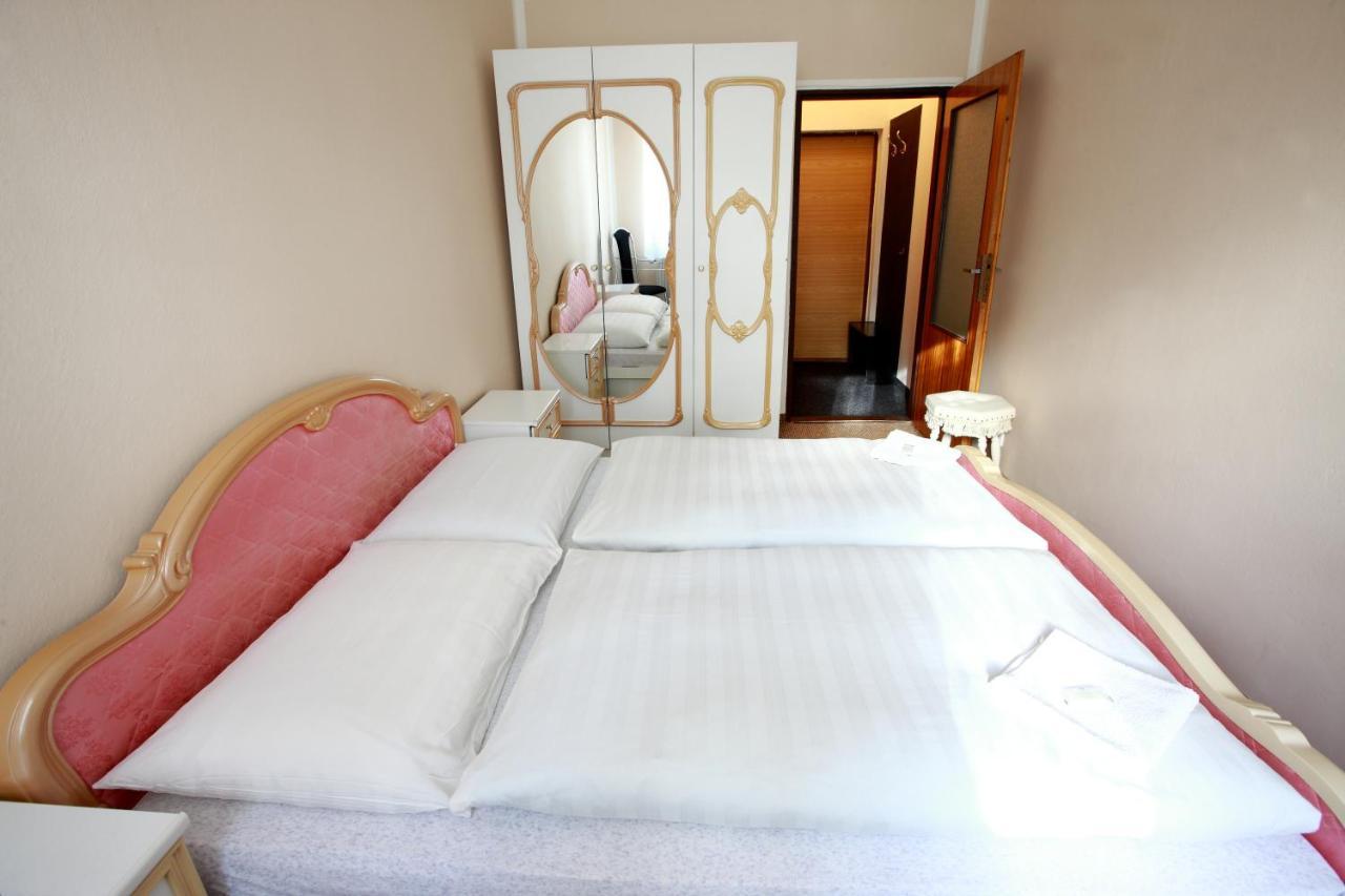 Hotel Slavie Klášterec nad Ohří Extérieur photo